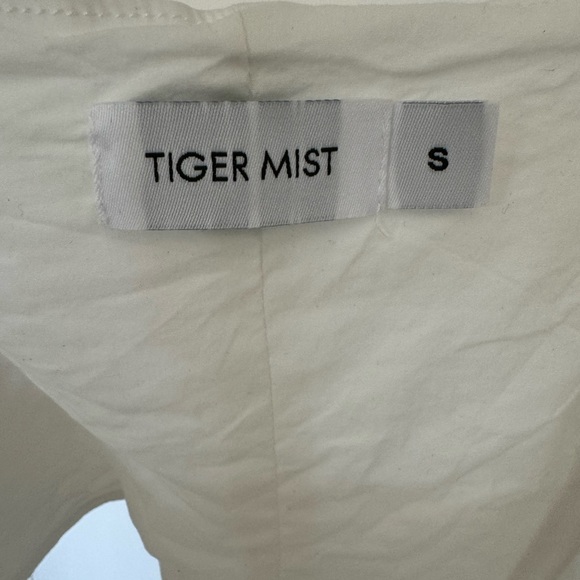 Tiger Mist White Tank - Picture 2 of 3